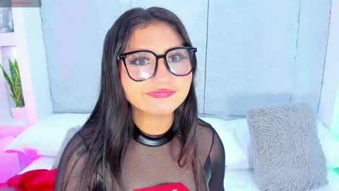 Avy  online show from 10.03.25