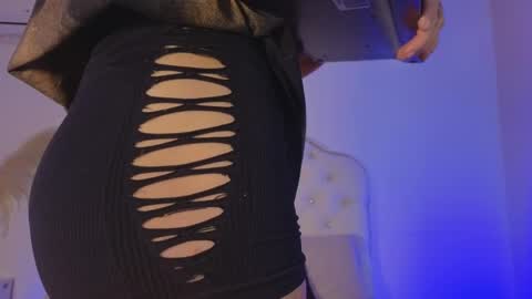 Snapshot of axarasss chatting on 04.27.26 axarasss online show from 04.27.26