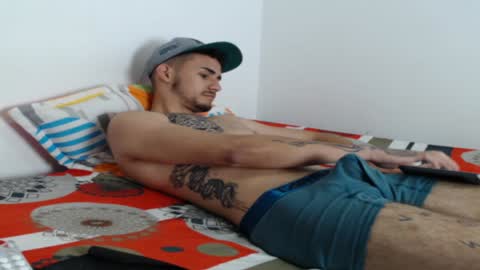 Axel online show from 01.21.25