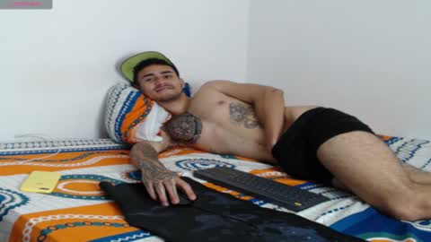 Axel online show from 02.06.25