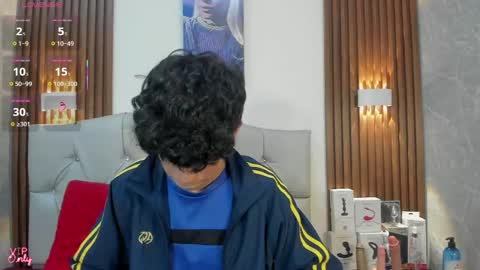Snapshot of axel_evanss chatting on 05.13.26 Axel Evanss online show from 05.13.26