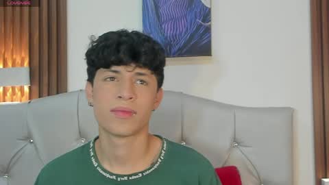 Snapshot of axel_evanss chatting on 05.16.26 Axel Evanss online show from 05.16.26
