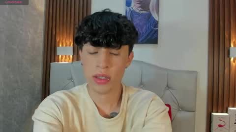 Snapshot of axel_evanss chatting on 05.19.26 Axel Evanss online show from 05.19.26