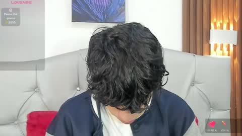 Snapshot of axel_evanss chatting on 05.23.26 Axel Evanss online show from 05.23.26