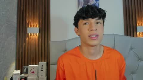 Snapshot of axel_evanss chatting on 05.27.26 Axel Evanss online show from 05.27.26