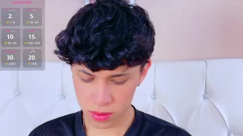 Snapshot of axel_evanss chatting on 05.28.26 Axel Evanss online show from 05.28.26