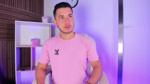 axel_grey_ online show from 10.27.25