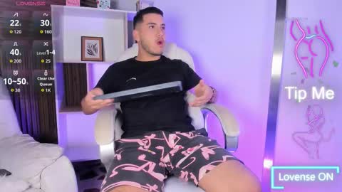 axel_grey_ online show from 11.17.25