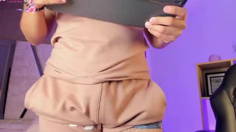 axel_grey_ online show from 07.04.26
