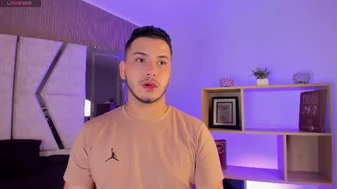 axel_grey_ online show from 07.10.26