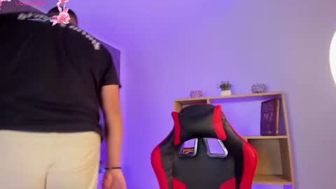 axel_grey_ online show from 07.13.26