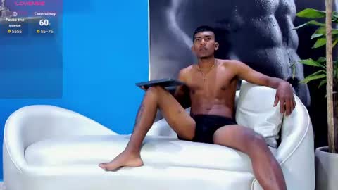 Snapshot of axel_hunter1 chatting on 06.20.26 axel_hunter1 online show from 06.20.26