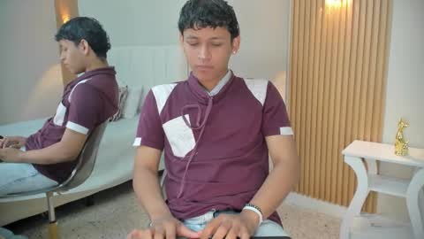 Snapshot of axel_ps chatting on 10.12.25 Alex online show from 10.12.25