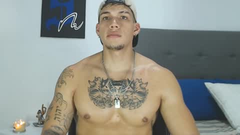 INDEPENDENT MODEL  online show from 01.21.25