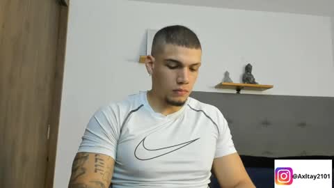 INDEPENDENT MODEL  online show from 04.23.26