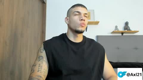 Snapshot of axel_taylor21 chatting on 05.17.26 INDEPENDENT MODEL online show from 05.17.26