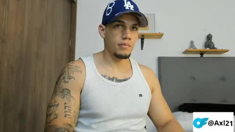 Snapshot of axel_taylor21 chatting on 05.28.26 INDEPENDENT MODEL online show from 05.28.26
