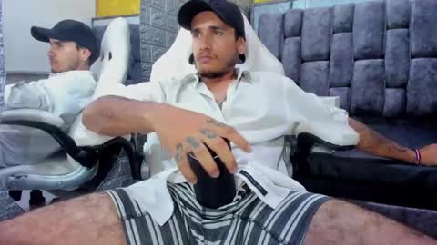 Snapshot of axell_cross2 chatting on 02.19.25 Axell Cross2 online show from 02.19.25