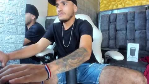 Snapshot of axell_cross2 chatting on 03.03.25 Axell Cross2 online show from 03.03.25