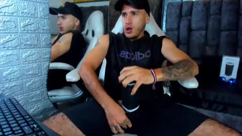 Snapshot of axell_cross2 chatting on 03.06.25 Axell Cross2 online show from 03.06.25