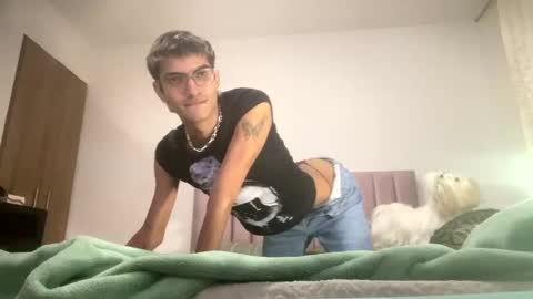 Axel  online show from 12.31.24