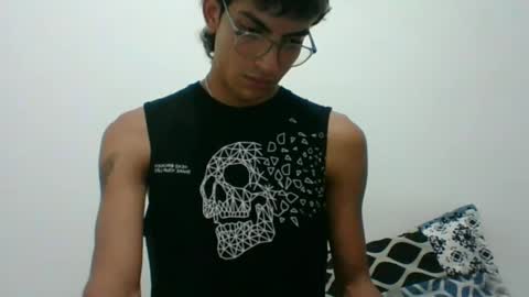 Axel  online show from 02.09.25