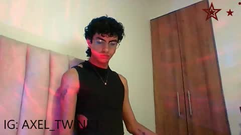 Axel  online show from 11.16.25