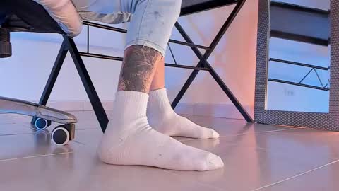 im your little femboy  ALEX   online show from 11.28.25