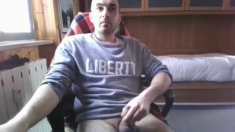 Axel online show from 02.23.25