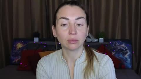 Jully online show from 02.19.25