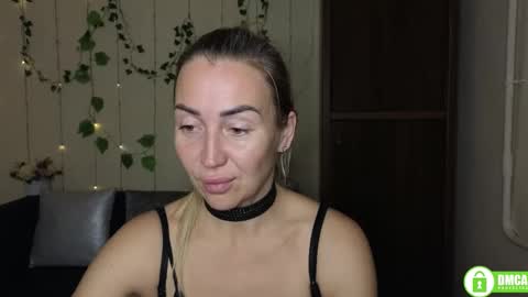 Jully online show from 11.03.25