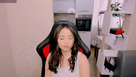 Aya Moon online show from 10.14.25