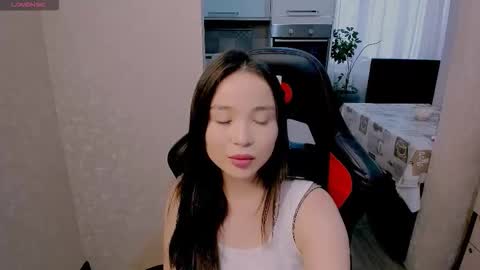 Aya Moon online show from 11.21.25