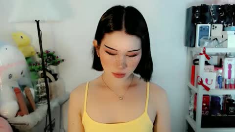 AYAHOSHILOVESYOU online show from 02.15.26