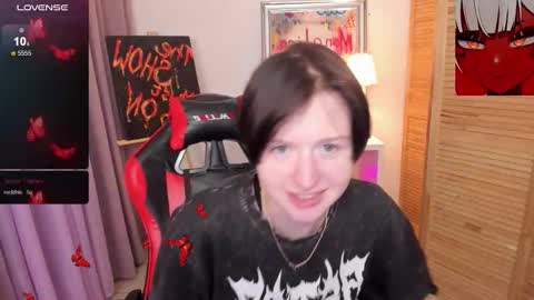 Snapshot of ayakskalermons chatting on 09.13.25 ayaks online show from 09.13.25