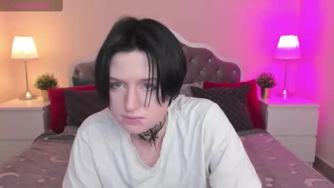 Snapshot of ayakskalermons chatting on 11.04.25 ayaks online show from 11.04.25