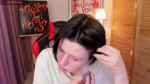 Snapshot of ayakskalermons chatting on 11.05.25 ayaks online show from 11.05.25