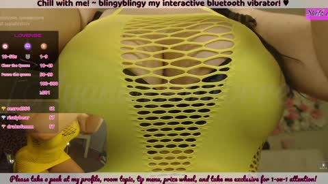 Snapshot of ayanadelatorre chatting on 12.23.24 Ayana Delatorre online show from 12.23.24