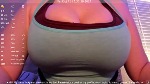 Snapshot of ayanadelatorre chatting on 10.31.25 Ayana Delatorre online show from 10.31.25