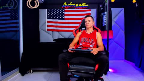 Ayden Miller online show from 02.04.25