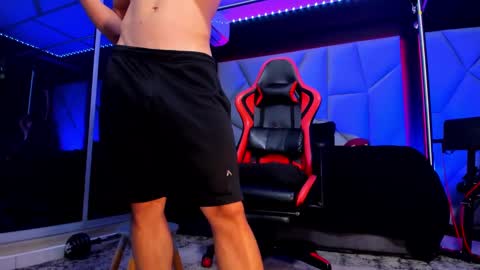 Ayden Miller online show from 10.22.25