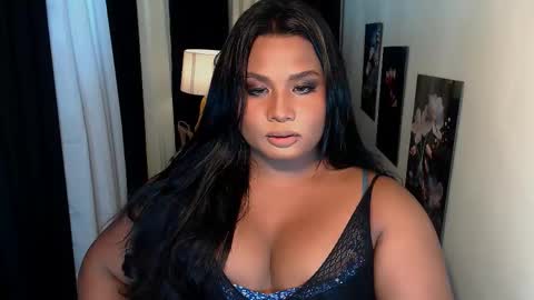 Snapshot of ayesha_amethyst chatting on 11.23.25 AYESHA online show from 11.23.25