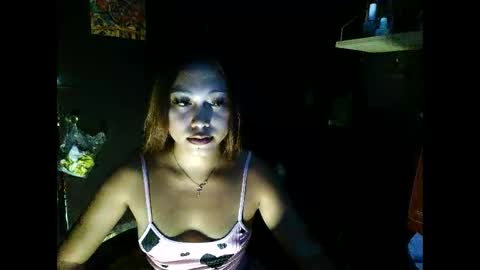 Snapshot of ayeshahxxx chatting on 05.25.26 ayeshahxxx online show from 05.25.26
