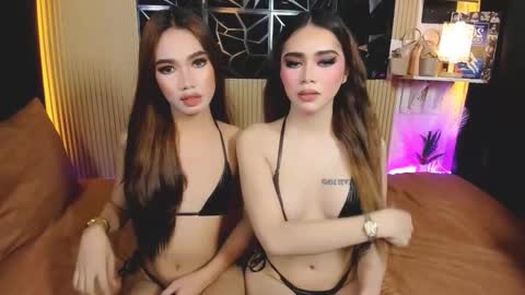 Snapshot of ayicum chatting on 11.24.25 ur lovely ayi online show from 11.24.25