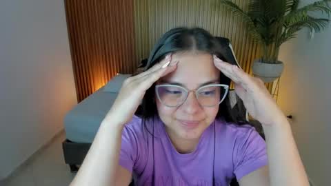 Snapshot of ayla13_ chatting on 01.31.25 Alyda Jaramillo online show from 01.31.25