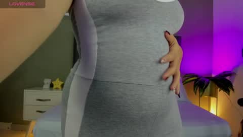 Snapshot of ayla13_ chatting on 07.04.26 Alyda Jaramillo online show from 07.04.26