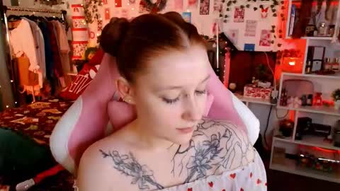 Ayla hill online show from 01.11.26