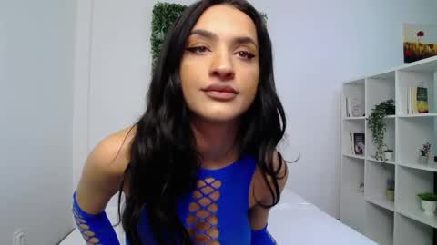 Aylin Ross online show from 01.15.25