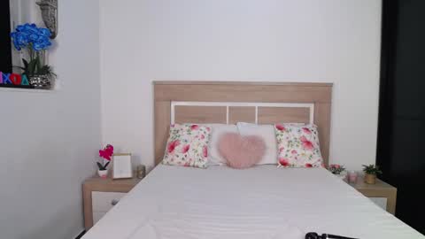 Aylin Ross online show from 11.03.25