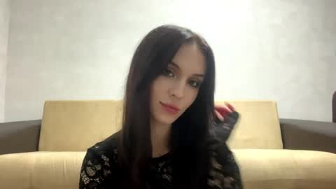 Snapshot of aylinblush chatting on 05.17.26 Amina online show from 05.17.26